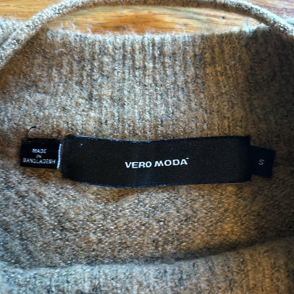 Vero Moda burnt orange sweater - Picture 6 of 6